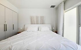 Luxurious Ocean Front Condo With Sunset Views 2 Bed-2 Bath